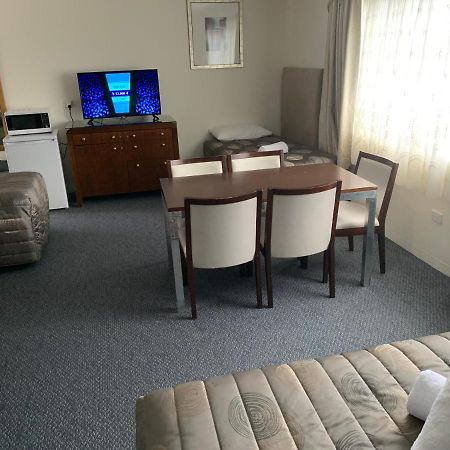 Titania Motel Оберон Екстериор снимка