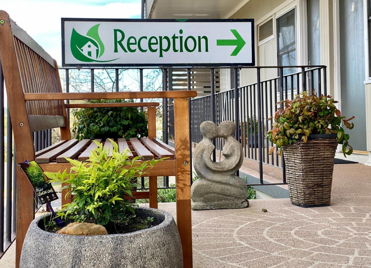 Titania Motel Оберон Екстериор снимка