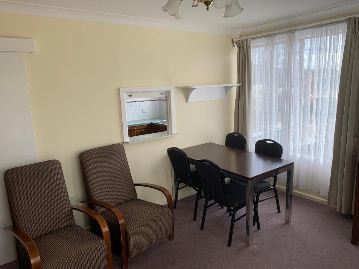 Titania Motel Оберон Екстериор снимка