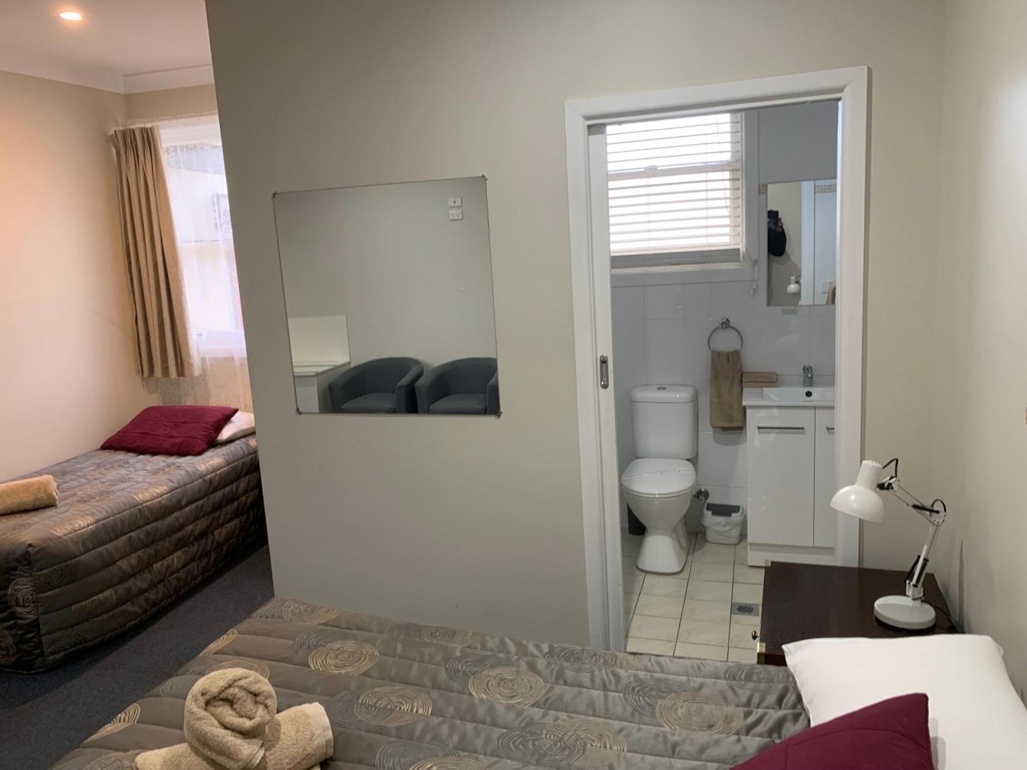 Titania Motel Оберон Стая снимка