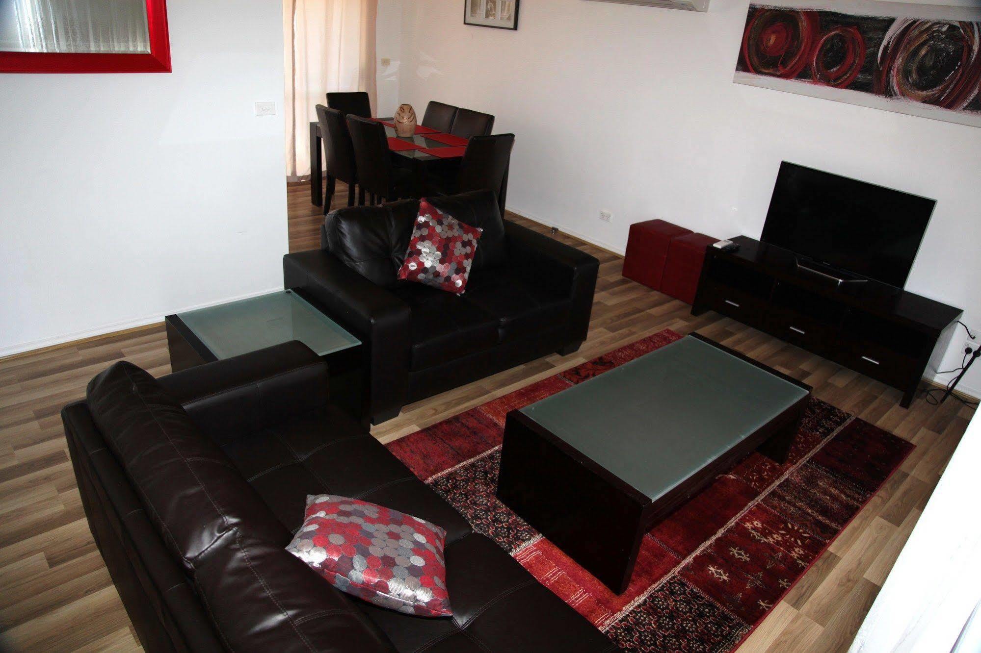 Titania Motel Оберон Екстериор снимка
